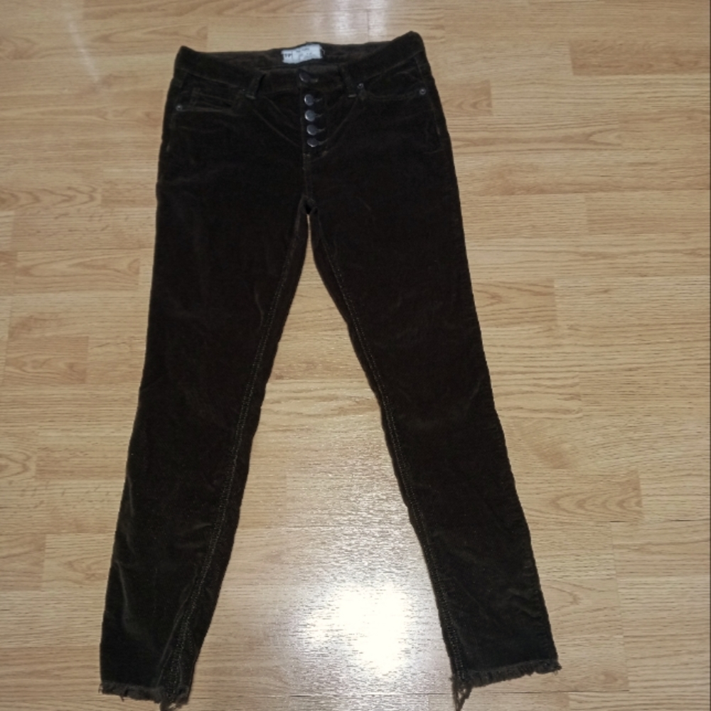 Free People cropped corduroy pants. Size 26. Dark khaki green. EUC.
